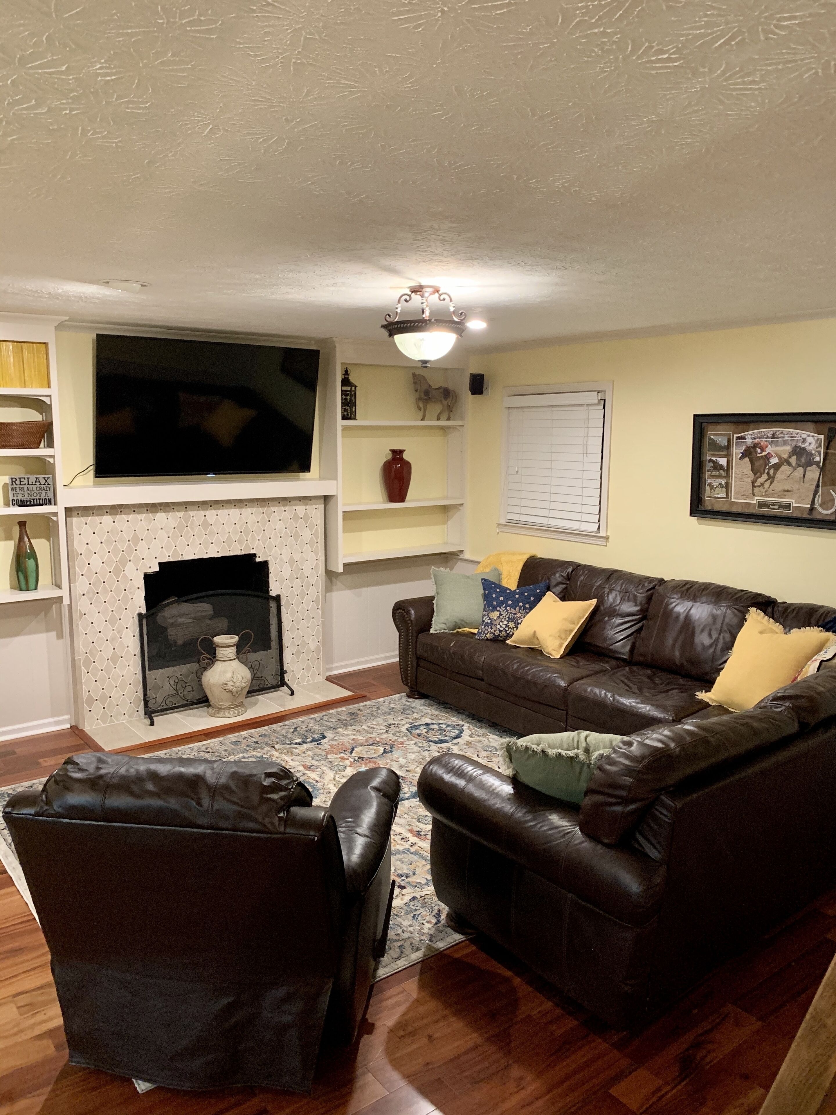 Raven Fox Farm-Country Charm! 5 BR Only 8 miles from Keeneland and BG Airport