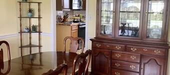 Raven Fox Farm-Country Charm! 5 BR Only 8 miles from Keeneland and BG Airport