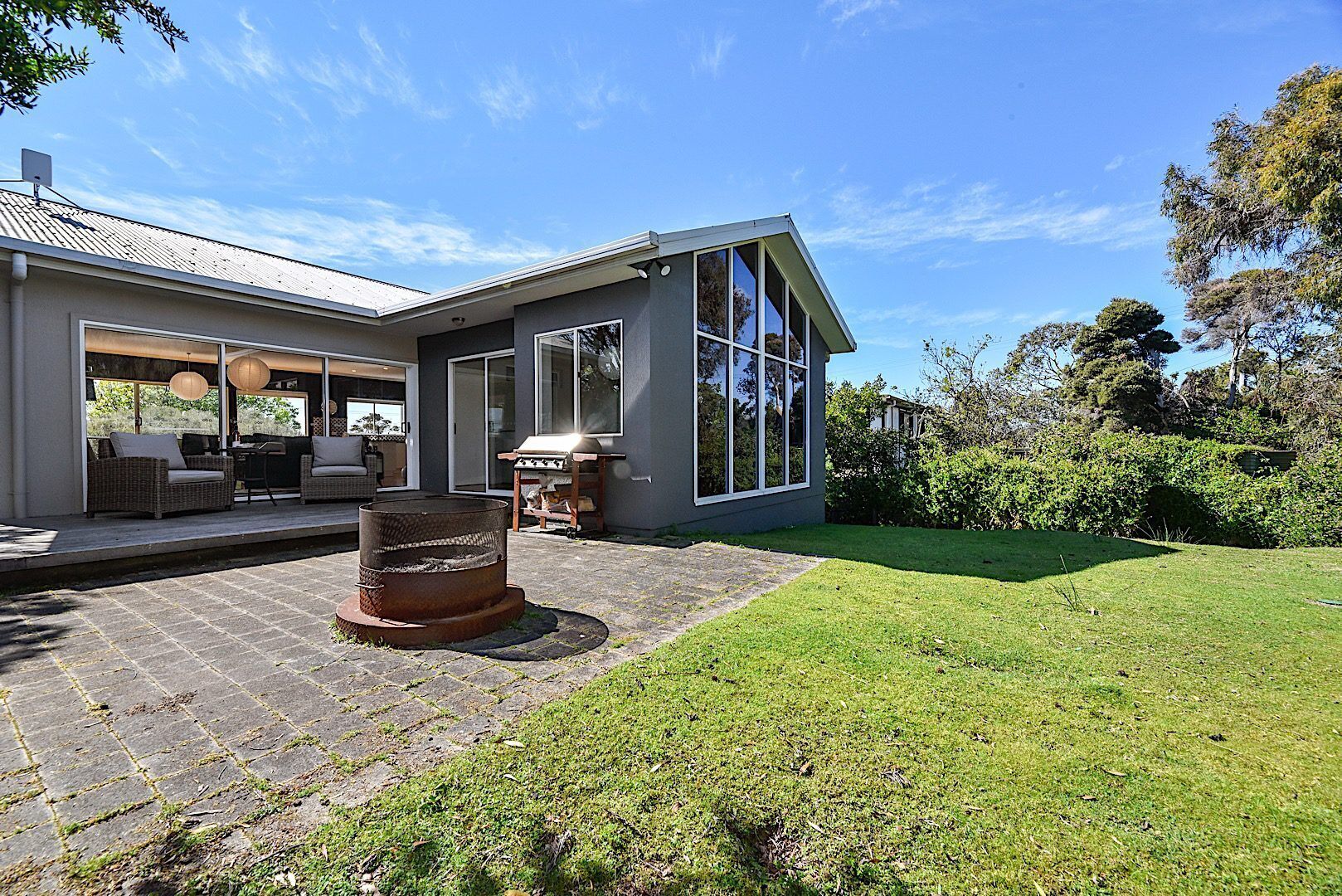 Greens Beach Delight — image 5