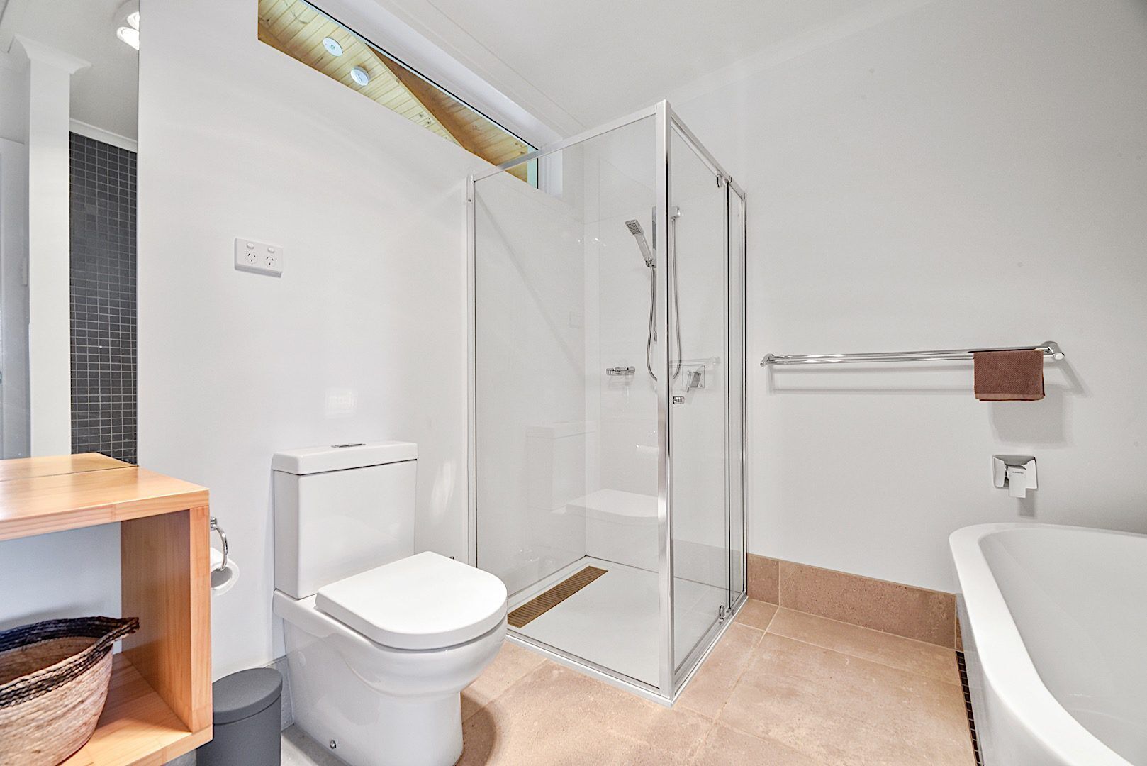 Greens Beach Delight — image 21