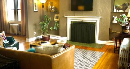 2 makuuhuoneen asunto Hip Eastownin kaupunginosassa Grand Rapidsissa