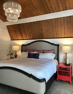 5 bedrooms, free WiFi, bed sheets