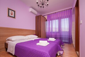 1 bedroom, iron/ironing board, WiFi, bed sheets