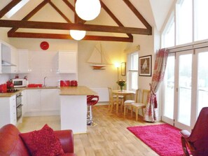 Unclassified image, 2 of 18, button - 2 bedroom accommodation in Fowey (Fowey)