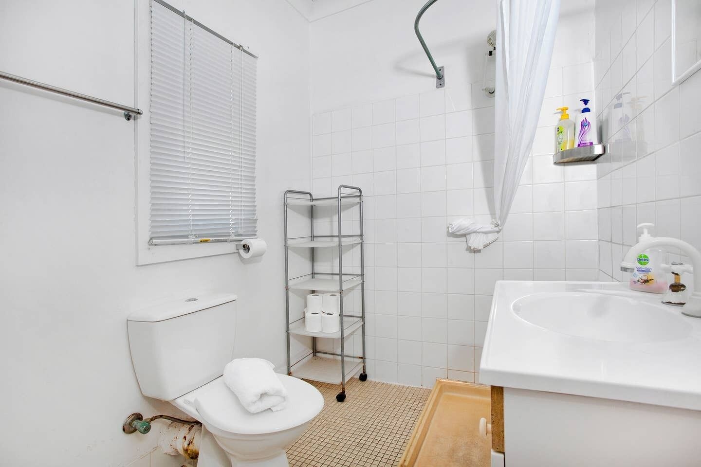 Your best choice of direct Beach front accommodation in Manly 1