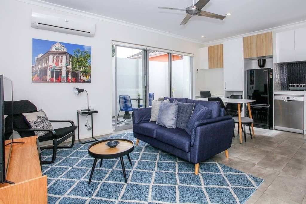 This apartment is a 1 bedroom(s), 1 bathrooms, located in Perth, WA.