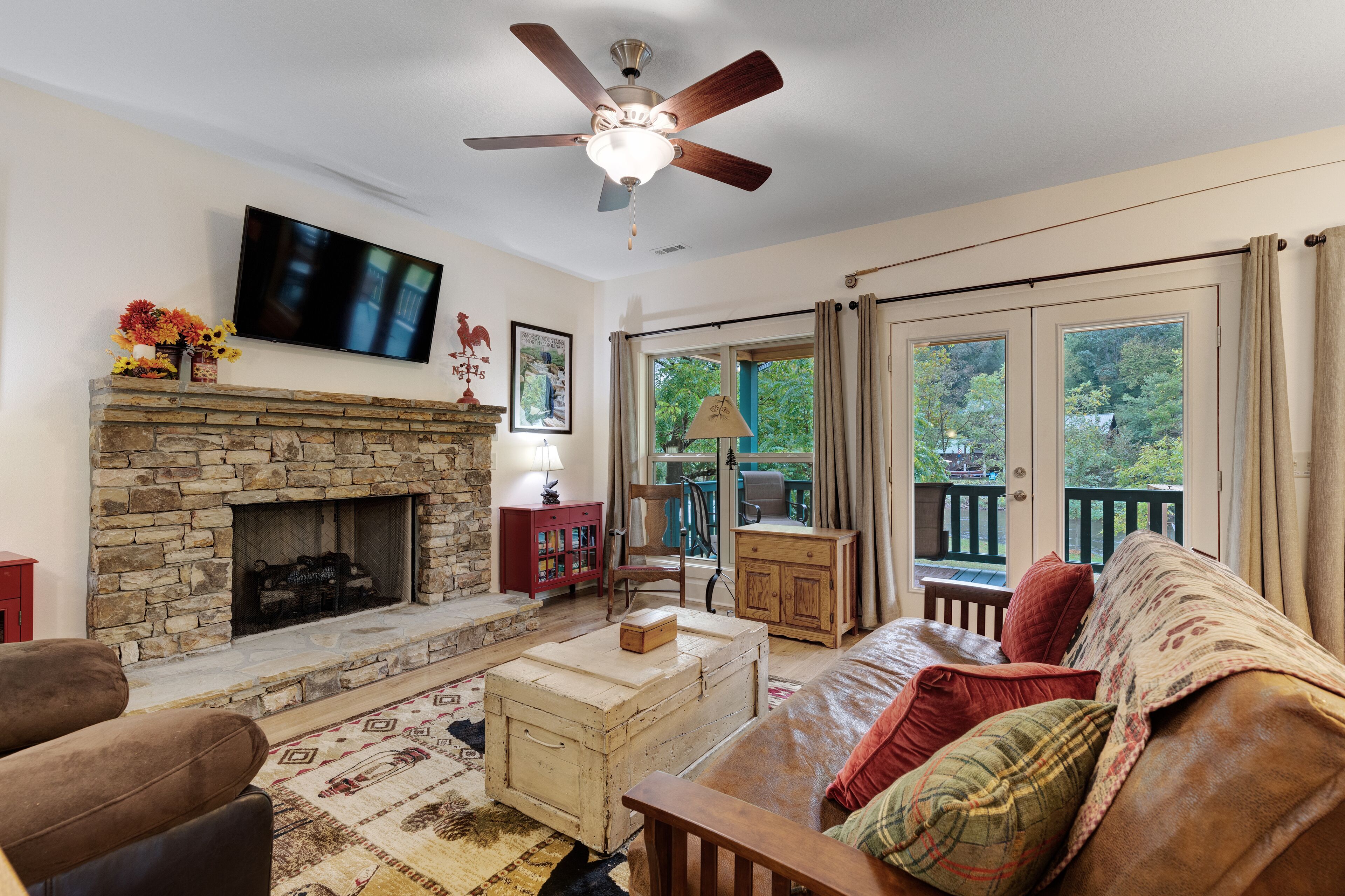 Waterfront mountain home right on the river with ample space! Dogs OK!