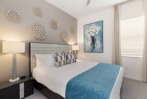 10 室のベッドルーム、デスク、アイロン / アイロン台、旅行用ベビーベッド