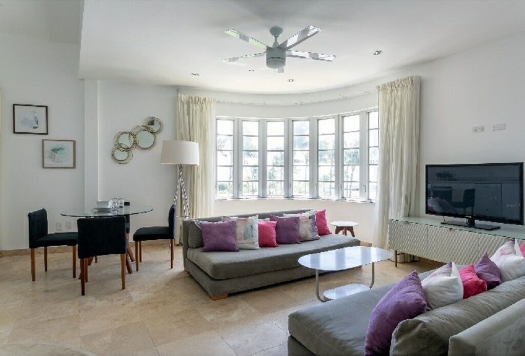 ALL NEW OCEANVIEW 3 bedroom-walk to Beach/Nightlife/Restaurants