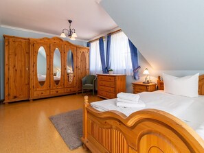 3 Schlafzimmer, Bügeleisen/Bügelbrett, Reisekinderbett, WLAN