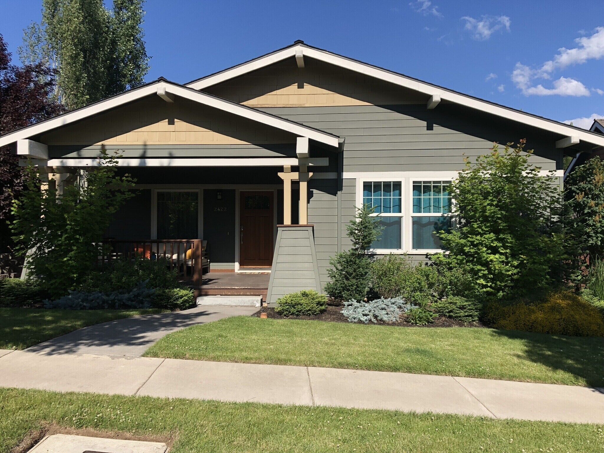 Mountain Bird Bungalow near all the fun in Bend Oregon