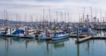 Coastal Seaside Retreat | Walk to Beach | Family Activities | Laundry + Parking