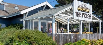 @ Marbella Lane - Seaside Retreat | Laundry + P