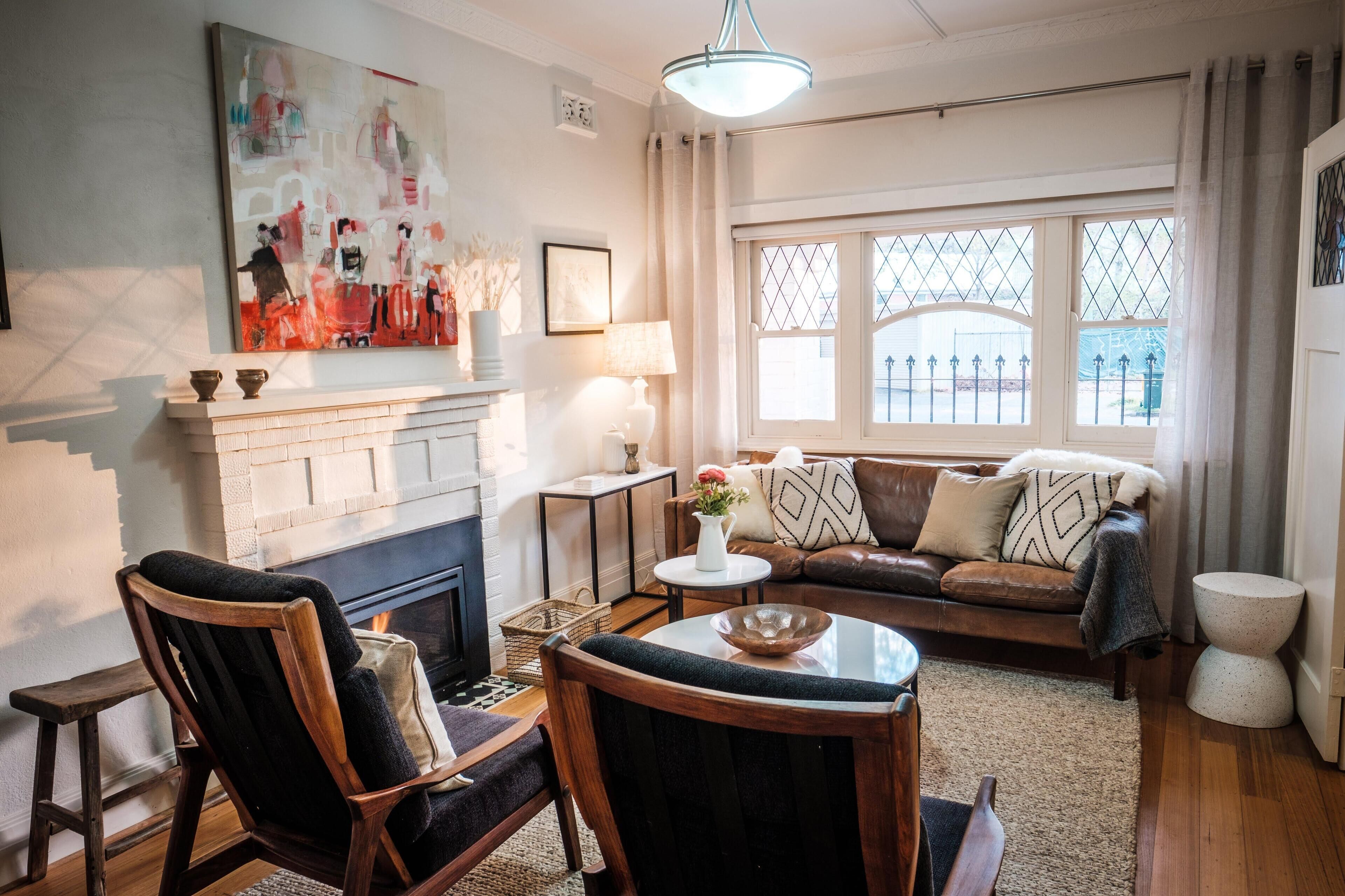 Beach 1km, Pet Friendly, Parking, Netflix, Garden, Bath, Art Deco