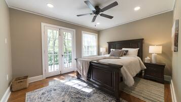 4 slaapkamers, een kluis op de kamer, een bureau