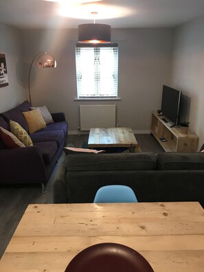 Lounge - 3 Crown Barton - Glastonbury (Glastonbury)