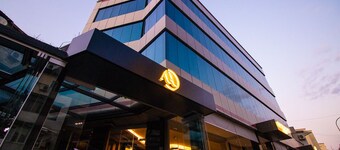 Albanopolis Hotel