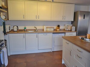 Dishwasher, high chair, cookware/dishes/utensils, freezer