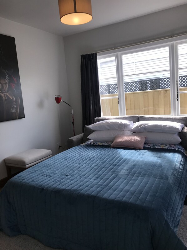 1 bedroom, iron/ironing board, WiFi, bed sheets