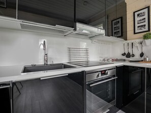 Réfrigérateur, micro-ondes, lave-vaisselle