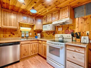 Refrigerador, microondas, parrilla de estufa y lavavajillas