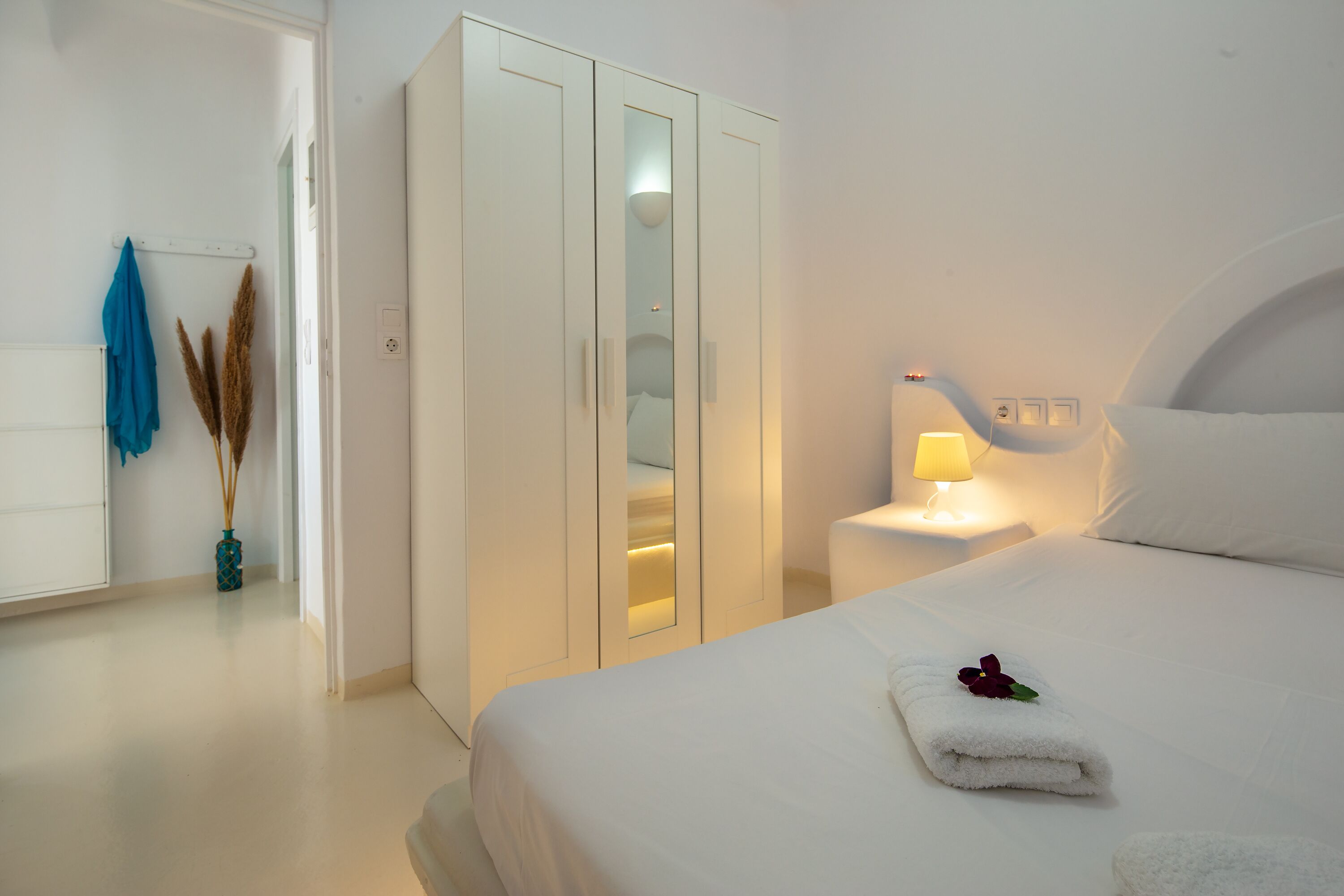 Enjoy your stay at Karystos Villas with a wonderfull view over the sea!