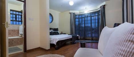 3 sovrum, skrivbord och wi-fi