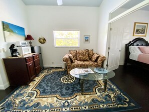 Smart TV, libros y impresora 