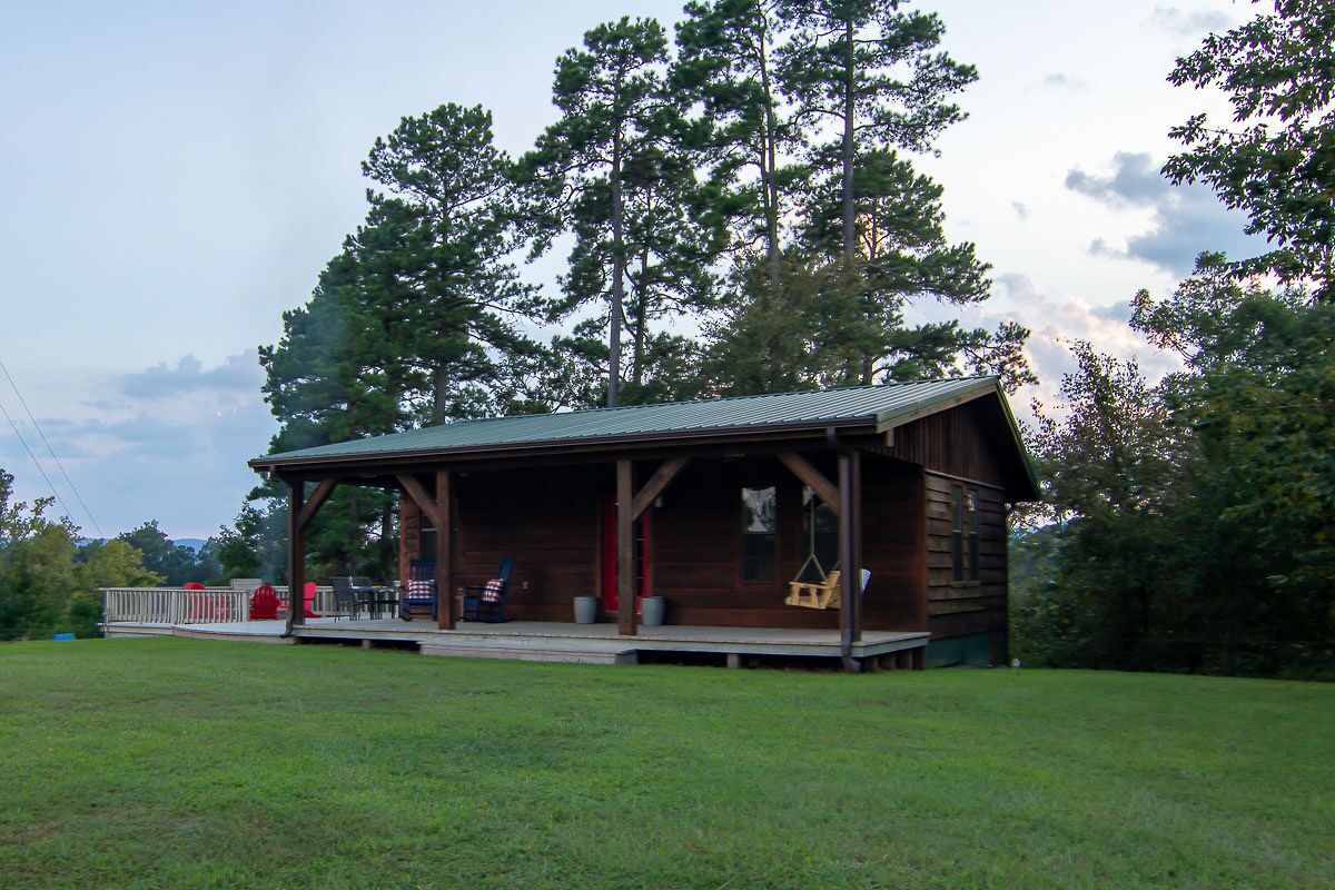 Beautiful Coulples Cabin! 26 minutes north of Hochatown! 