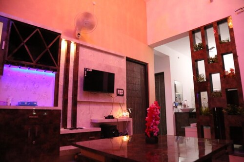 junoon      A beautiful and serene place  with all amenities