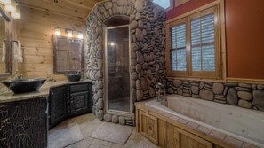 Combined shower/bathtub, hair dryer, towels