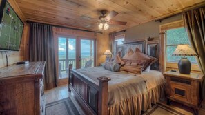 4 bedrooms, desk, iron/ironing board, travel cot