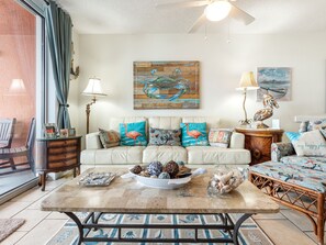 Condo, 3 habitaciones | Sala de estar