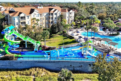 Family Friendly Resort Townhouse 3 millas. a Disney, Sleeps 8, Private Splash Pool