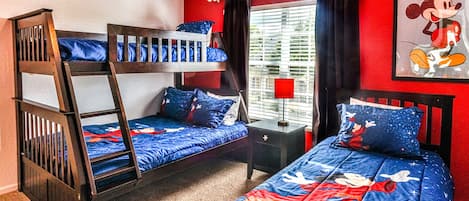3 Schlafzimmer, Bügeleisen/Bügelbrett, Reisekinderbett, kostenloses WLAN