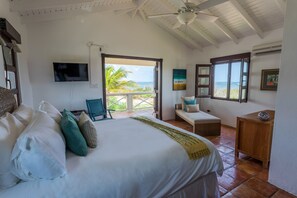 3 Schlafzimmer, Zimmersafe, Bügeleisen/Bügelbrett, WLAN