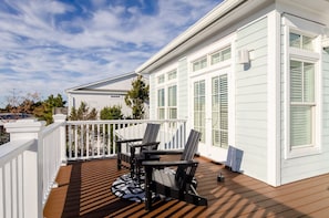 Property grounds - Exquisite 7BR Home w Elevator and Private Pool! (Wrightsville Beach)