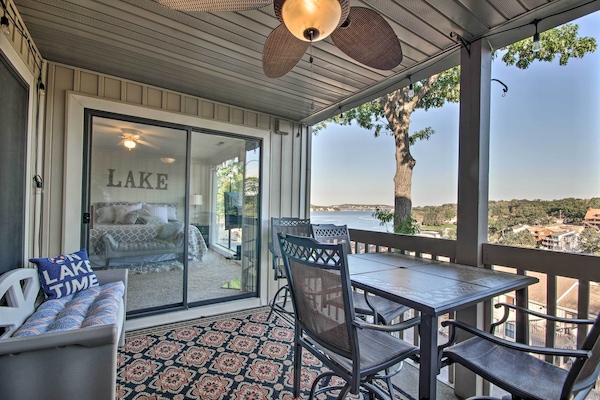 Osage Beach Vacation Rental | 2BR | 2BA | 950 Sq Ft | Stairs Required