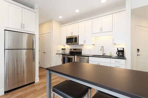 Modern Downtown Masterpiece