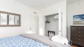 In-room safe, iron/ironing board, free WiFi, bed sheets