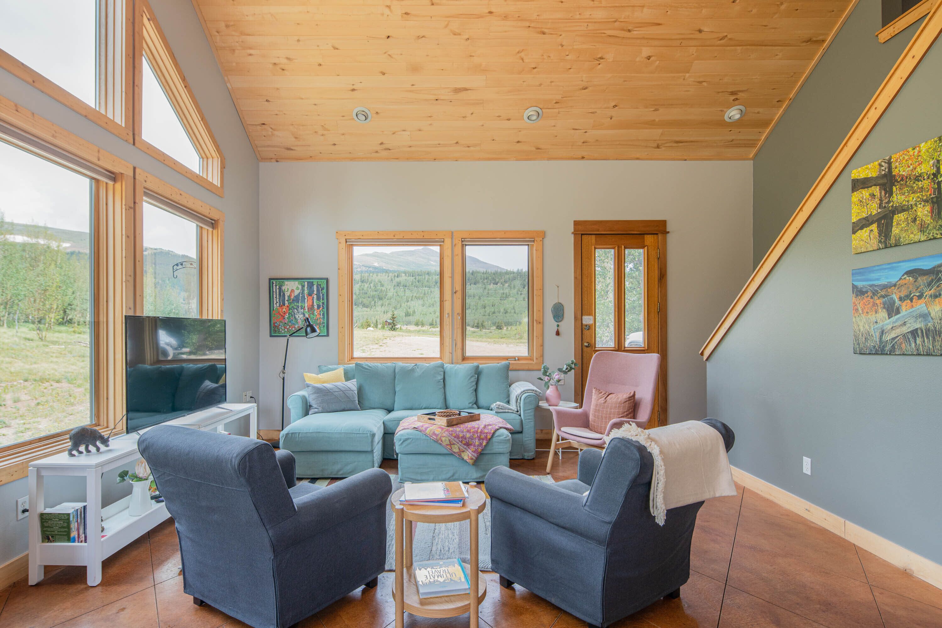 Scenic Alma Home on 2.5 Acres w/ 14’er Views!