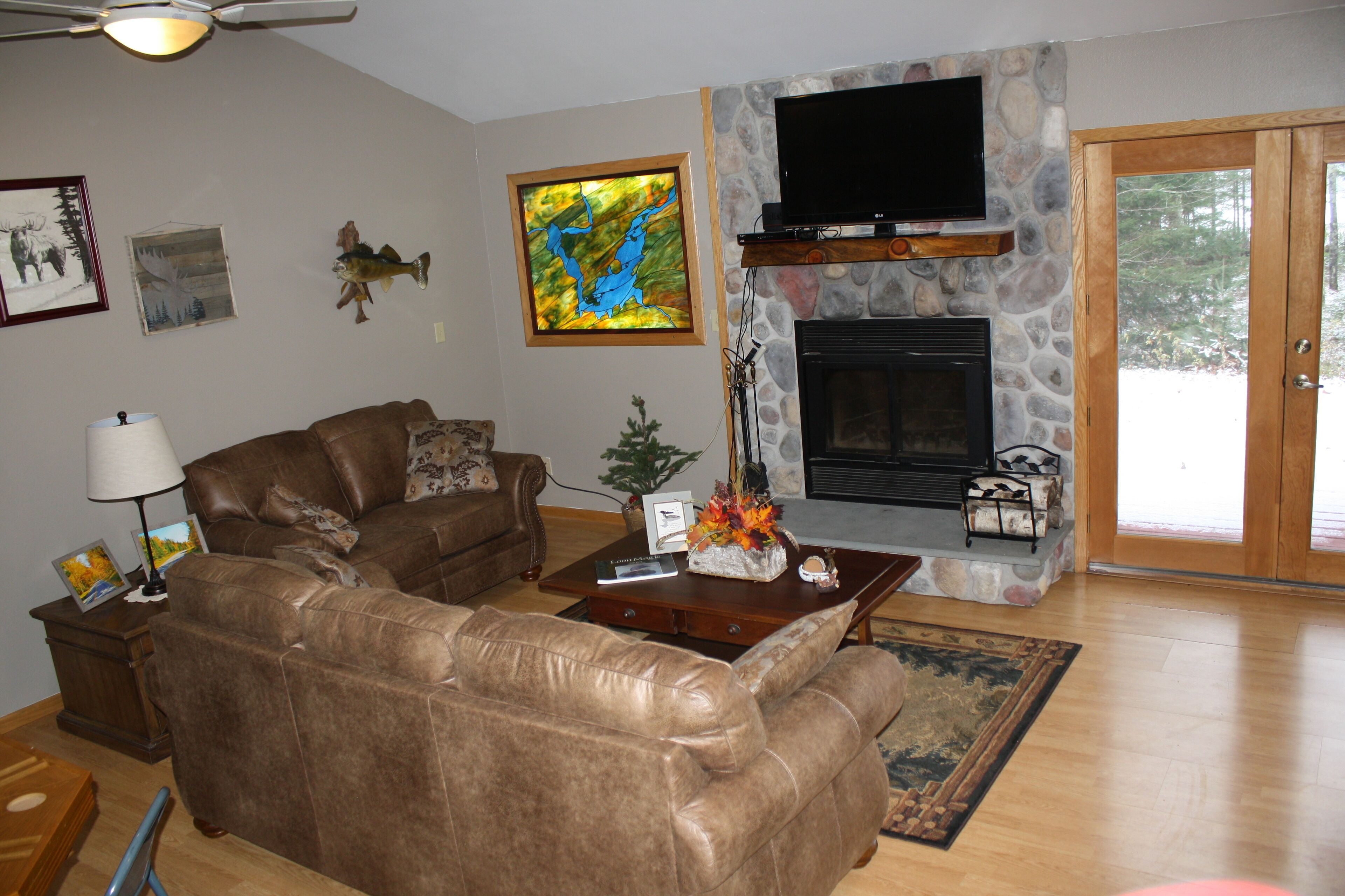 Northwood's Fish Haven on Beautiful Moose Lake WI ~ Stay for the Holidays