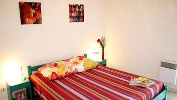 1 chambre, lit parapluie