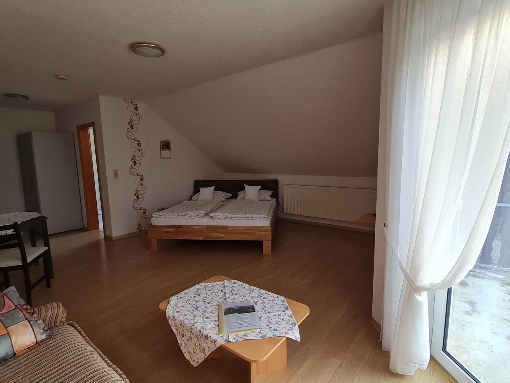 2-bed apartment (30 sqm) - castle view - winery and holiday apartment Erbacher Hof