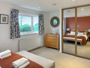 3 makuuhuonetta, ilmainen Wi-Fi, vuodevaatteet