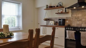 Dishwasher, high chair