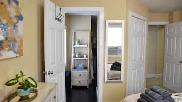 4 makuuhuonetta, silitysrauta/-lauta, vauvan matkasänky, ilmainen Wi-Fi