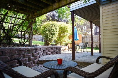 Excellent Location, Family & Pet Friendly, Walk to Main St, Close to everything