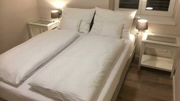 2 室のベッドルーム、WiFi、ベッドシーツ