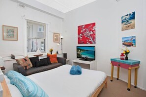 1 bedroom, iron/ironing board, free WiFi, bed sheets